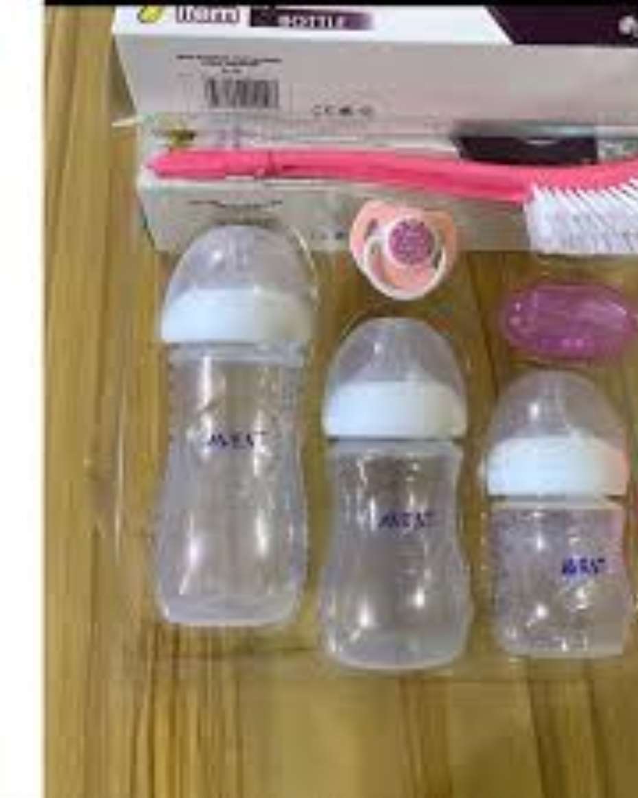 BABY FEEDING BOTTLE