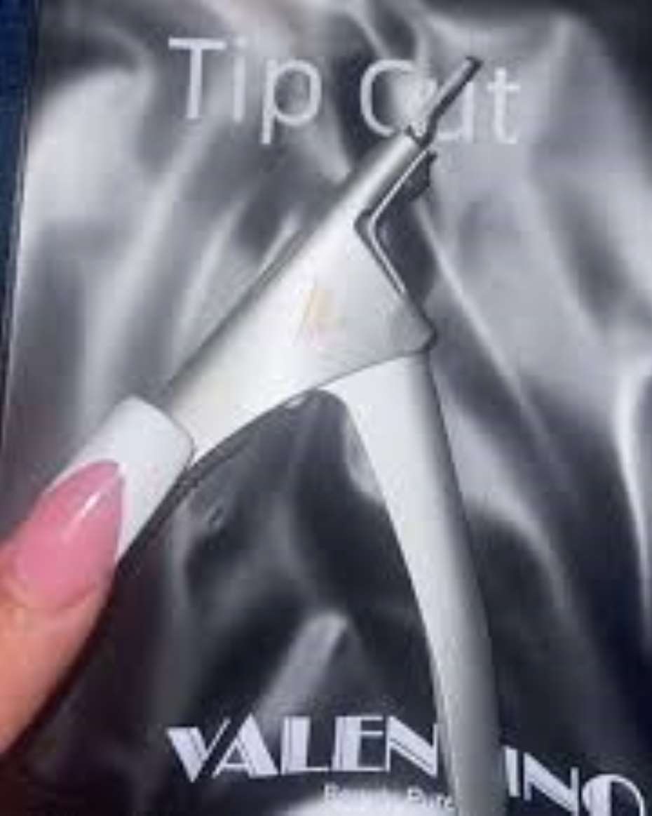 VALENTINA NAIL CUTTER