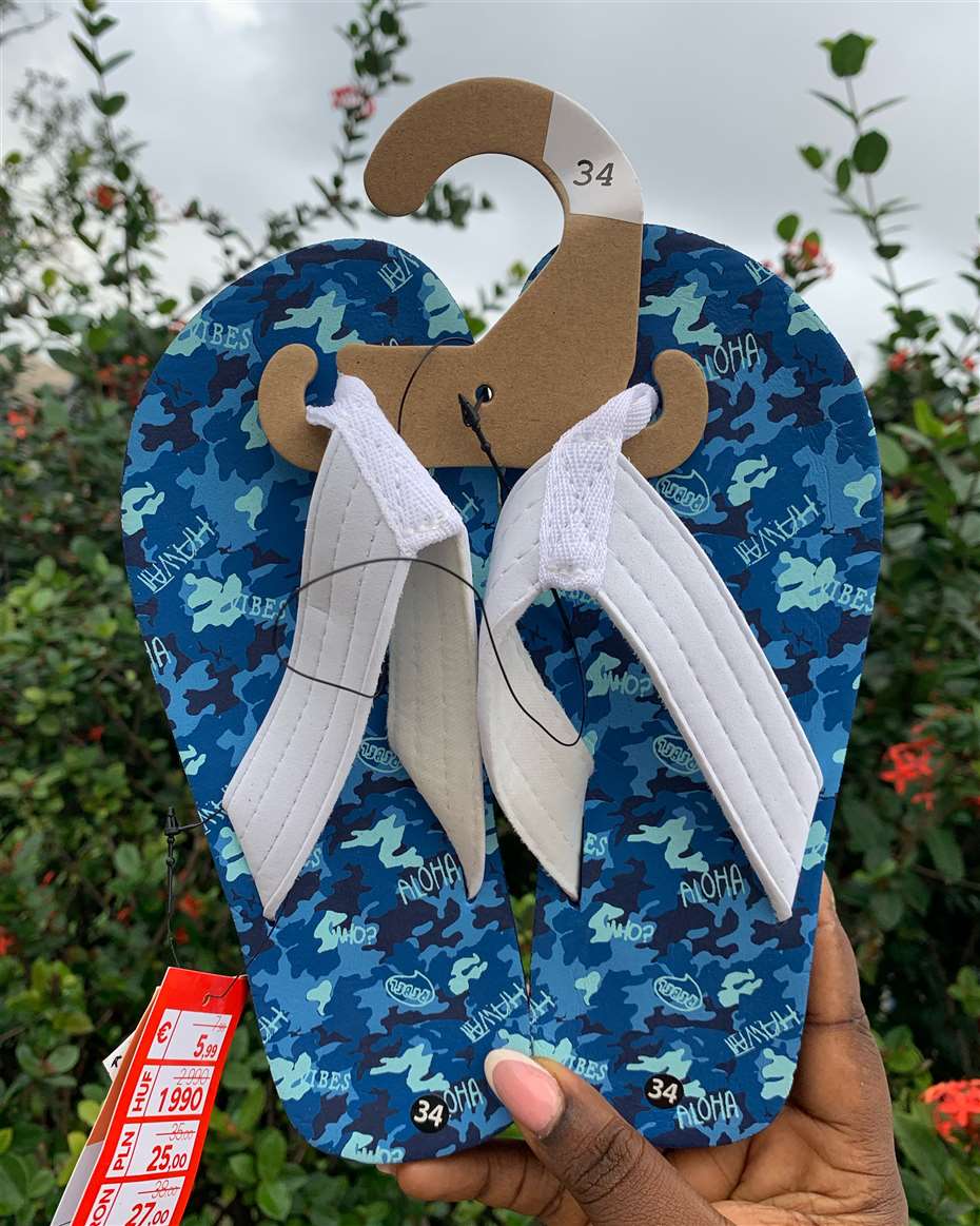 ALOHA VIBES SLIDES SIZE 32