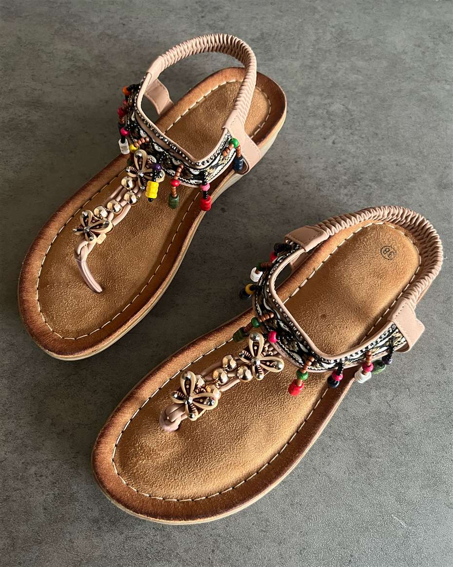 BOHEMIAN-INSPIRED BEADED THONG SANDALS SIZE 38
