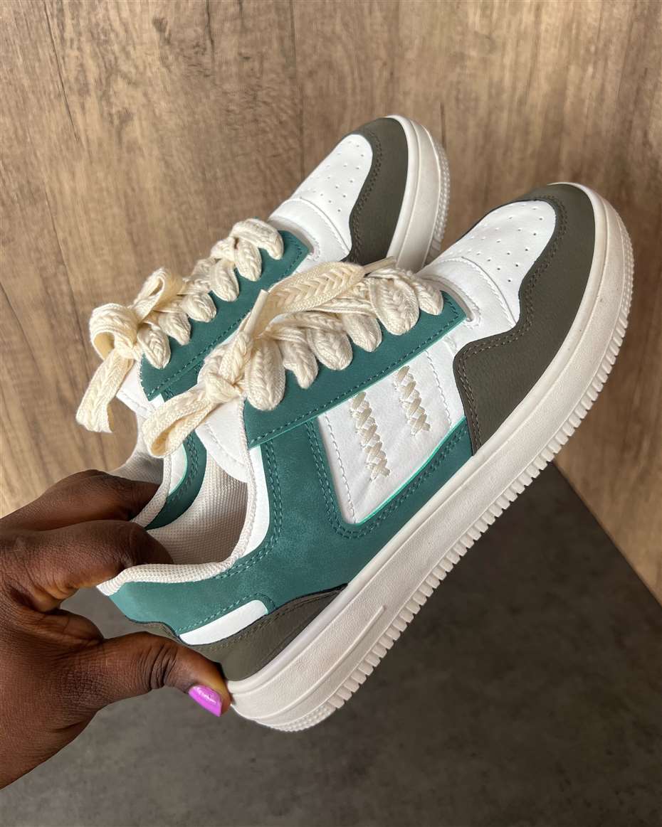 CASUAL LOW-TOP SNEAKERS 1 SIZE 42