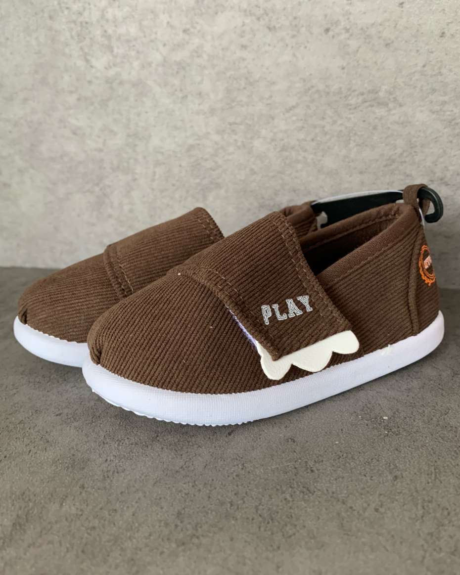 CUTE BABY SNEAKERS 4 BROWN SIZE 19