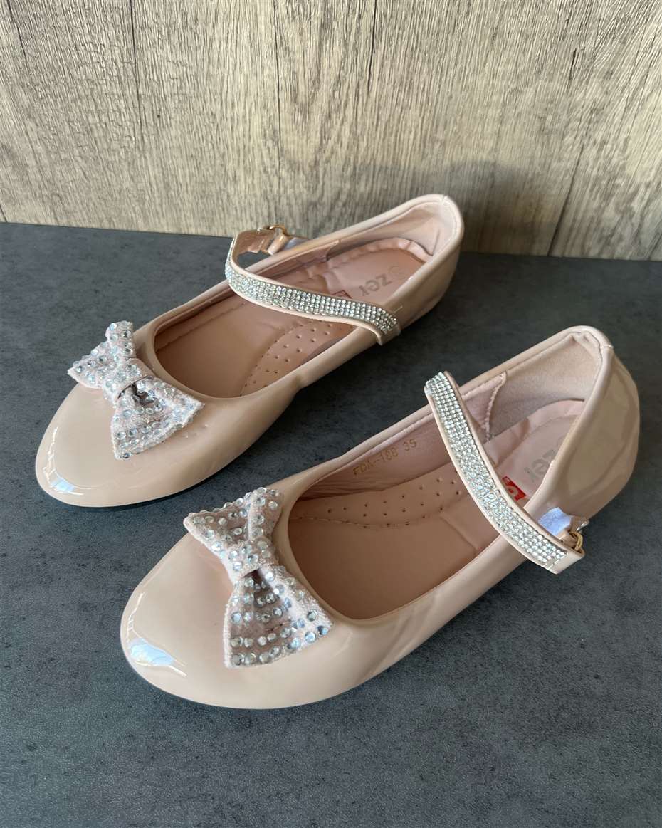 CUTE GIRL STONED SHOE NUDE SIZE 19