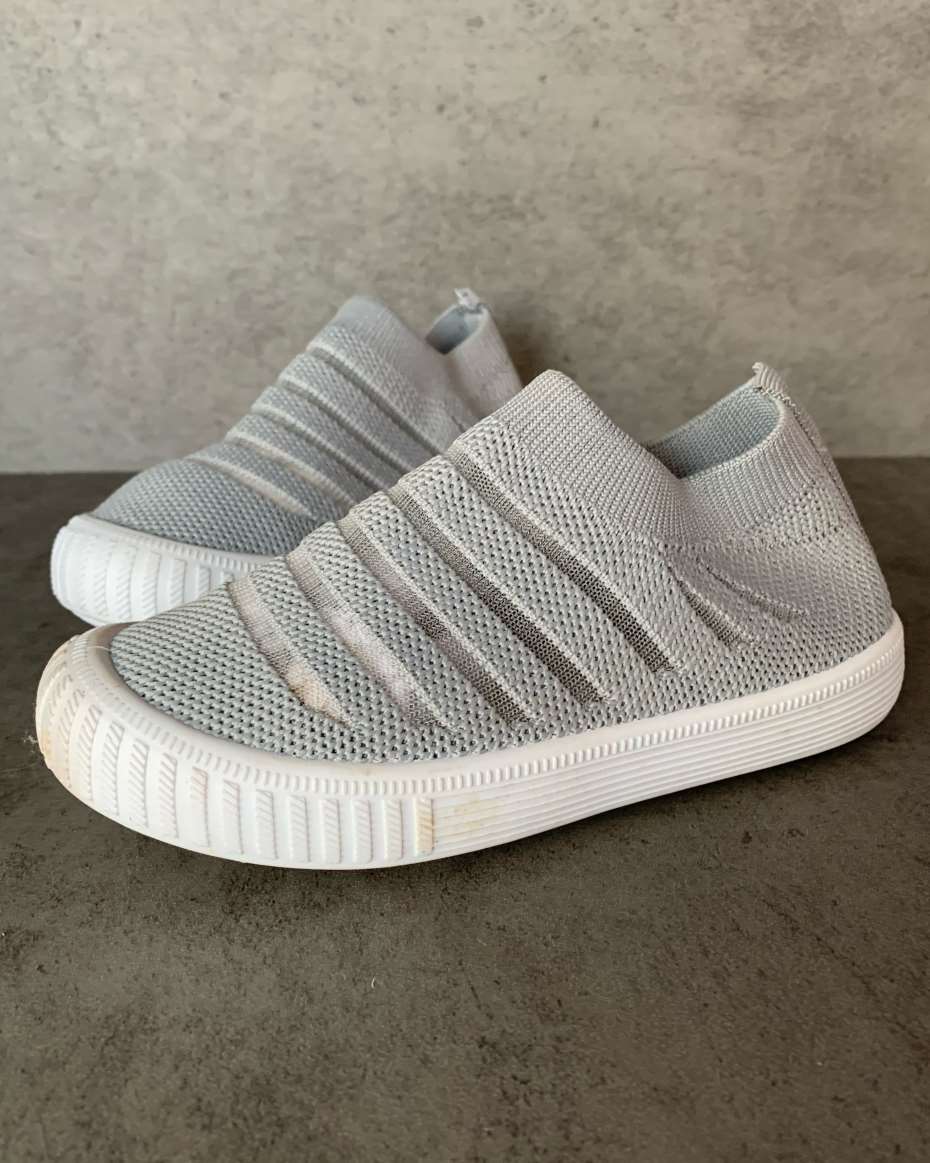 CUTE SLIP-ON GREY SIZE 31