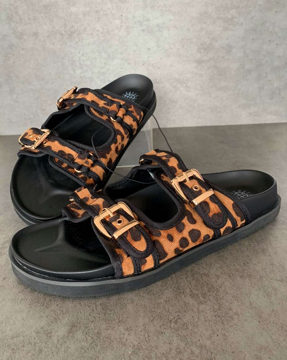 CUTE SLIPPERS SIZE 40