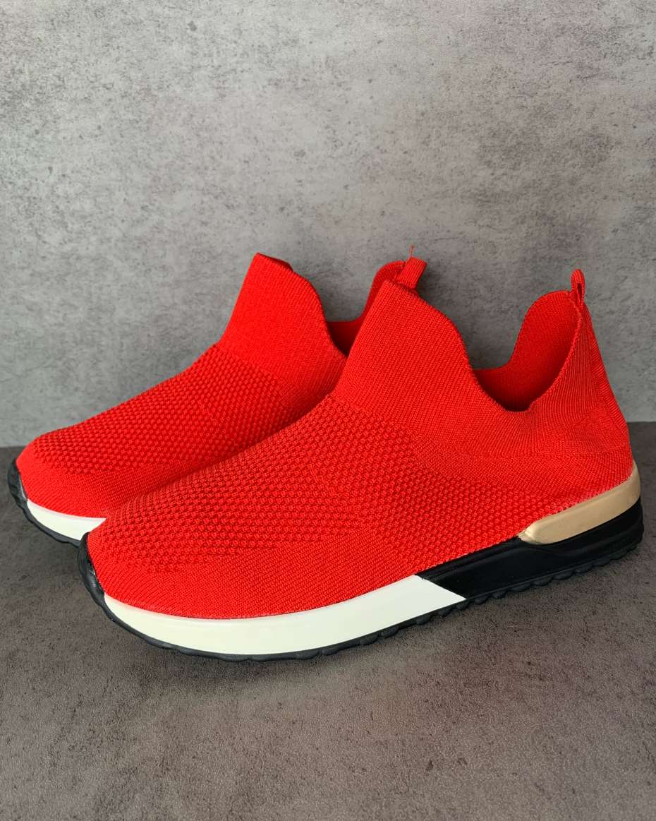 CUTE SNEAKERS RED SIZE 36.