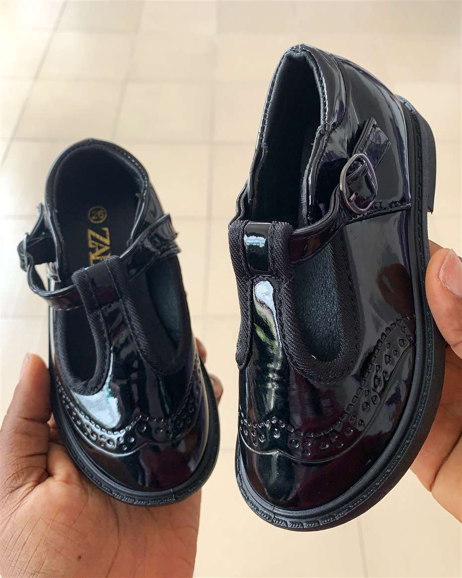 CUTE GIRLS SHOE BLACK SIZE 39