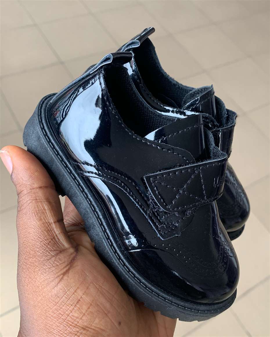 CUTE SHOE BLACK SIZE 20