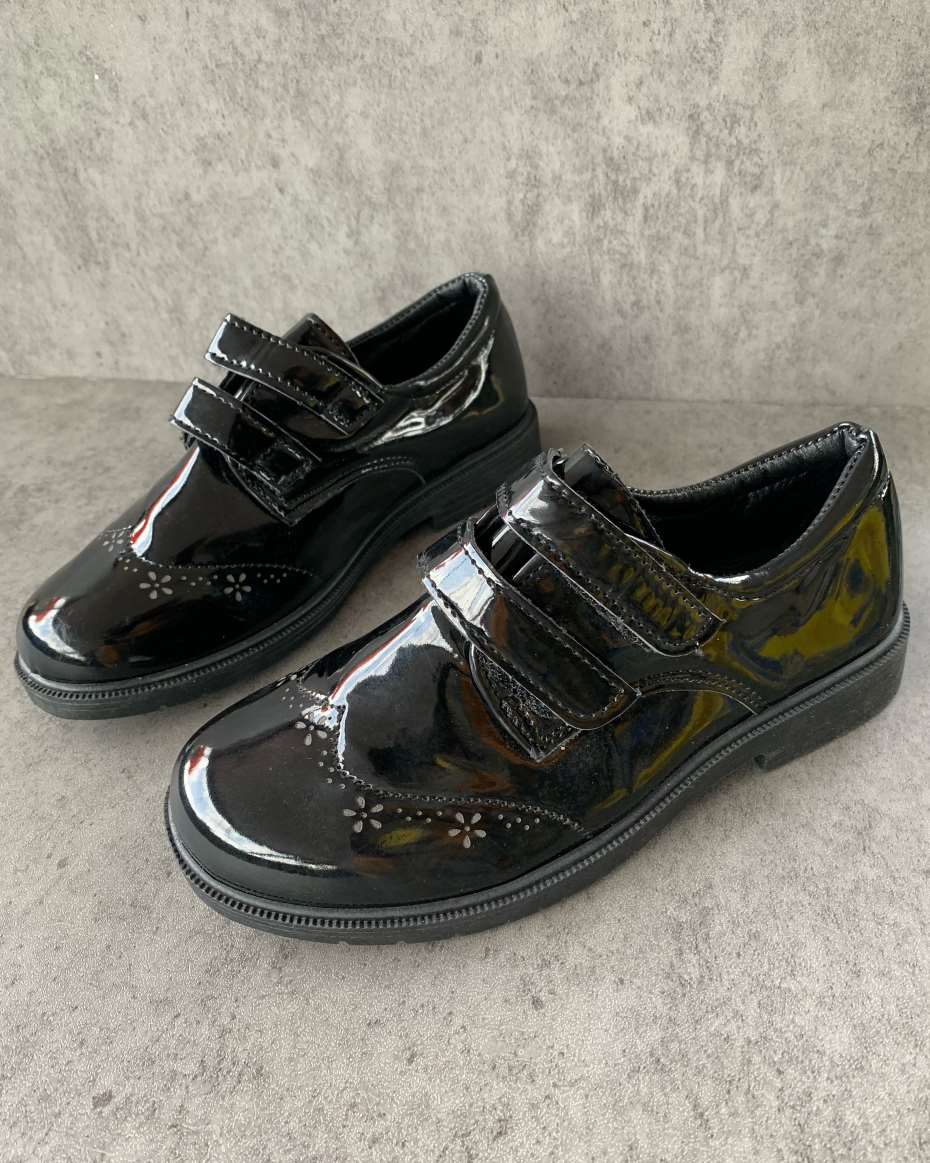 GLOSSY BOY SHOE BLACK SIZE 34