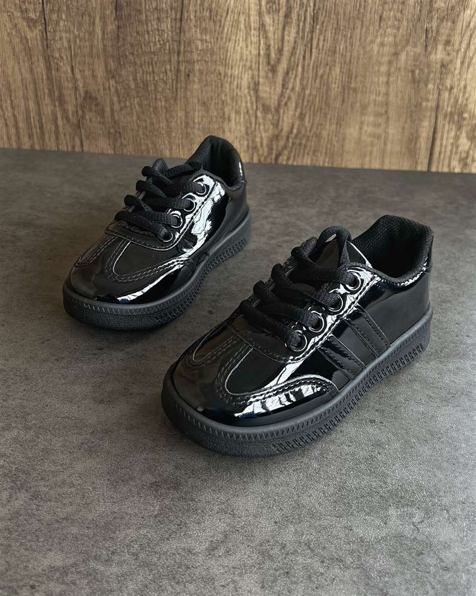 GLOSSY SNEAKERS BLACK SIZE 35