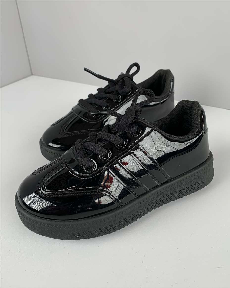 GLOSSY SNEAKERS BLACK SIZE 26
