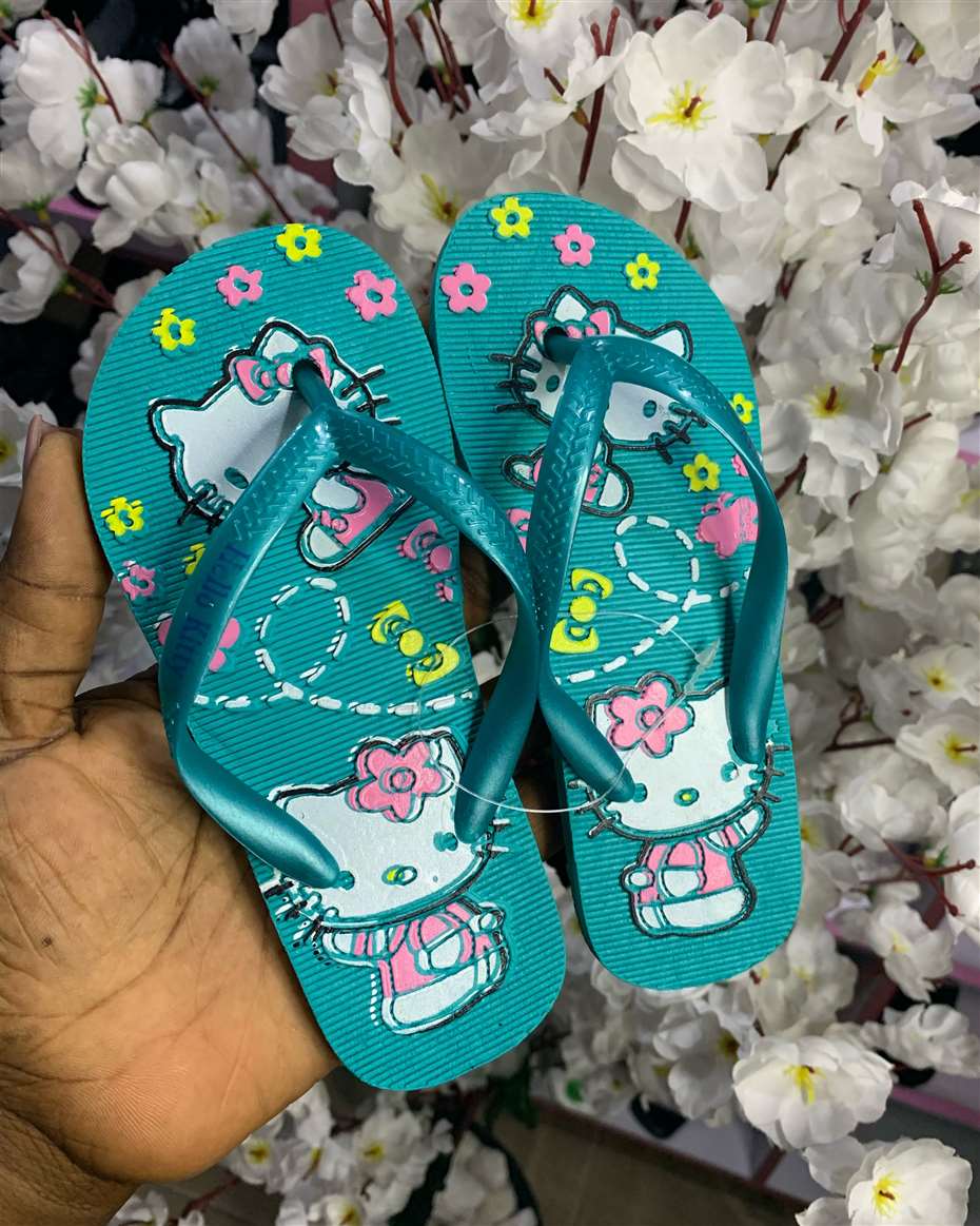 HELLO KITTY FLIP-FLOP SIZE 27