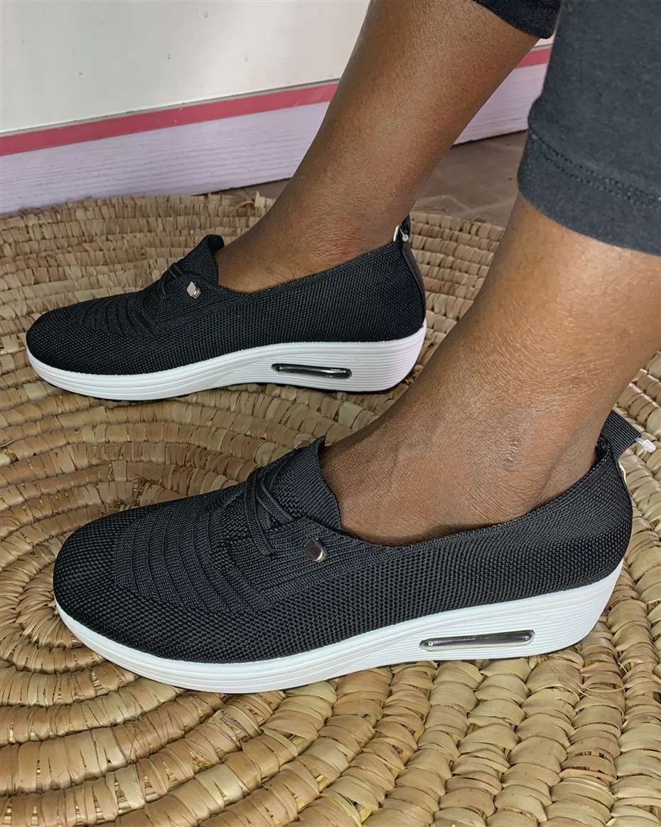 KNITTED MESH LIGHWEIGHT SLIP-ON BLACK SIZE 38