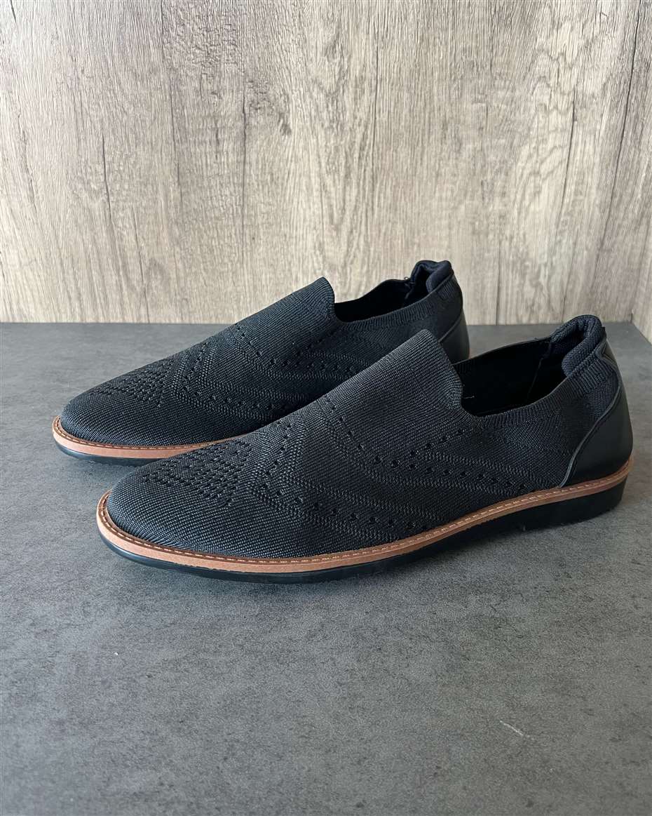 MENs KNIT SLIP-ON BLACK SIZE 40