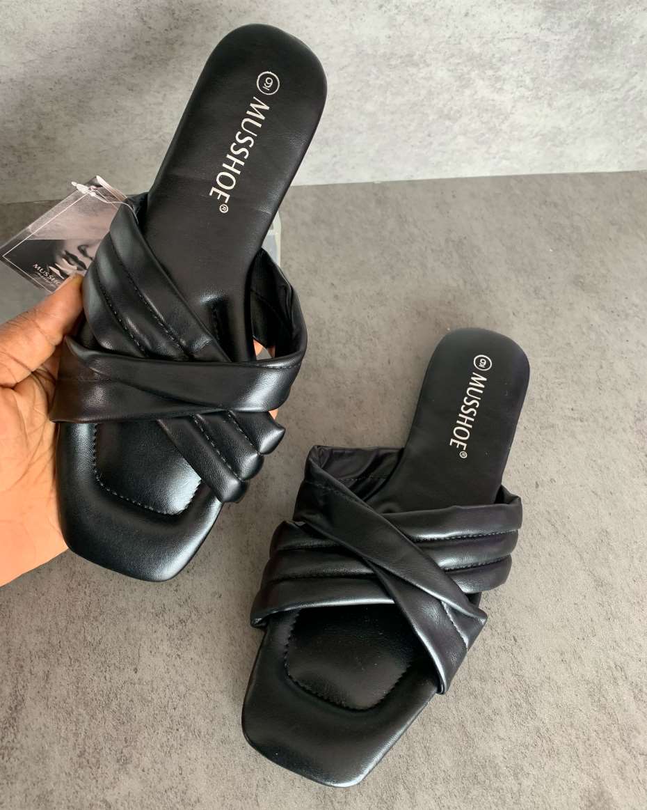 MUSSHOE SLIPPERS 9 BLACK SIZE 40