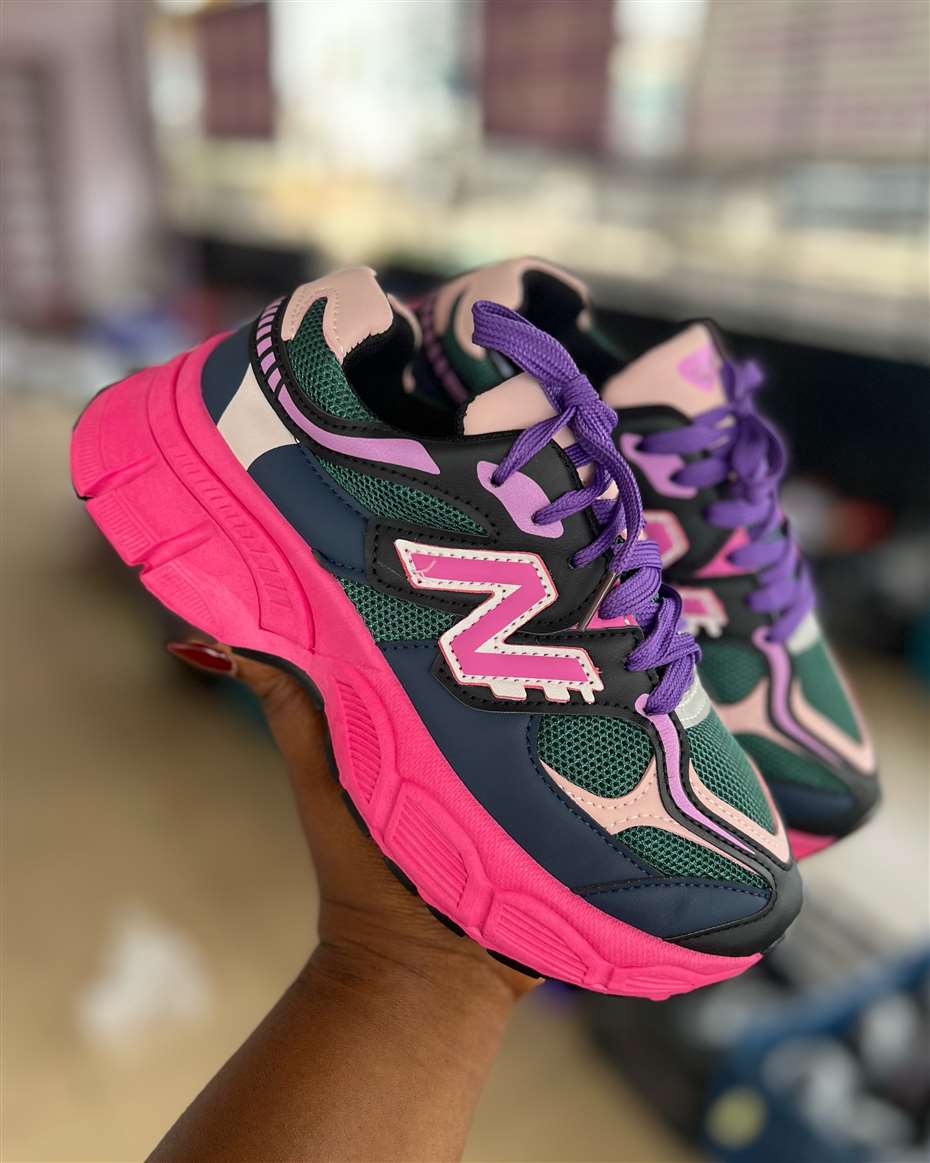 NB FASHION SNEAKERS SIZE 41