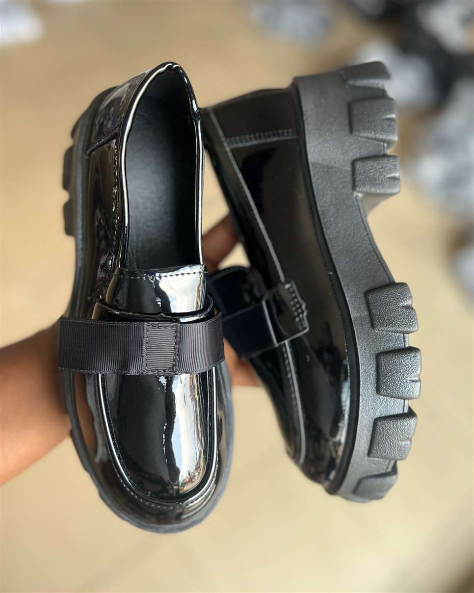 PATENT LEATHER CHUNKY LOAFERS BLACK SIZE 42