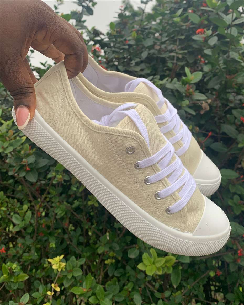 QUALITY SNEAKERS L CREAM SIZE 39