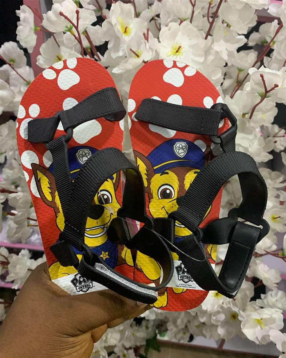 SANDALS 25 BLACK STRAP SIZE 30/31