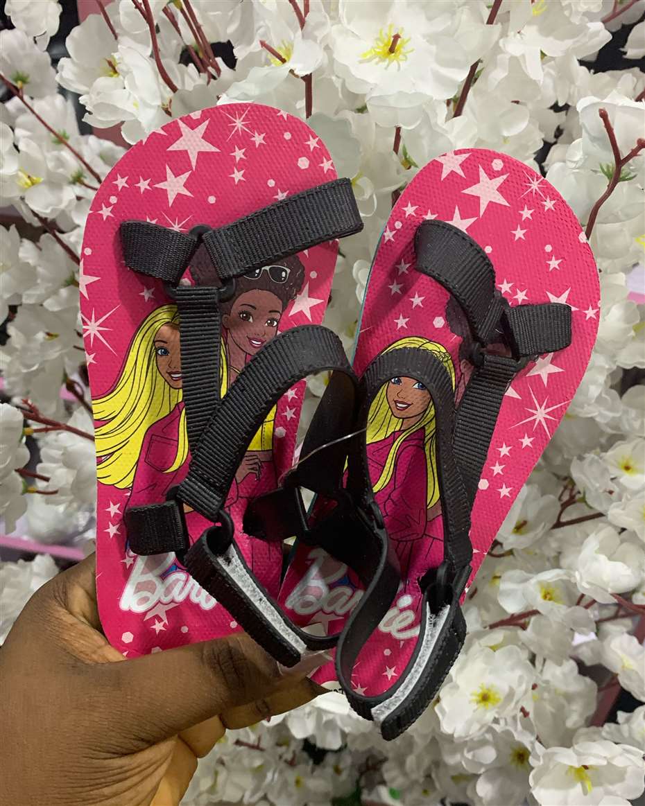 SANDALS 26 BLACK STRAP SIZE 26/27