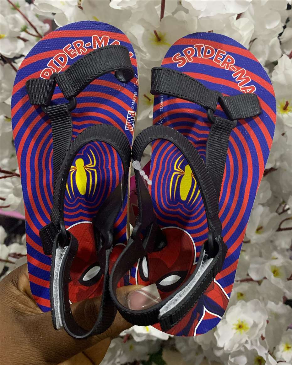 SANDALS 31 BLACK STRAP SIZE 26/27