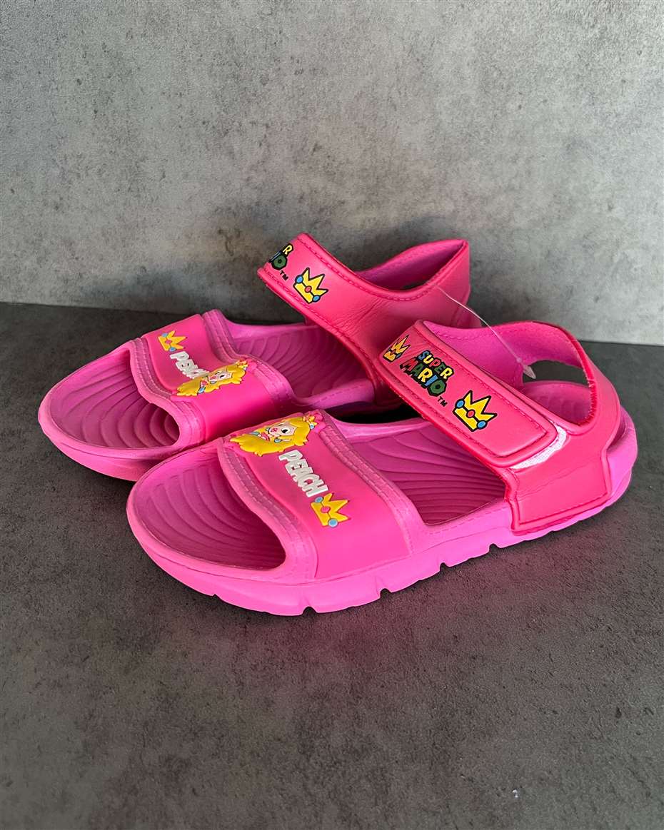SUPER MARIO SANDALS DEEP PINK SIZE 32