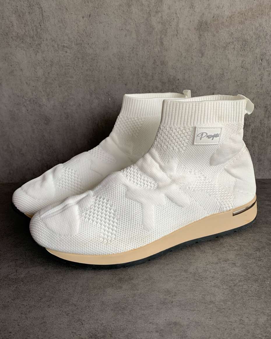 WHITE HIGH ANKLE SIZE 37